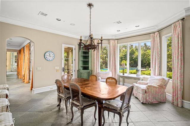 4 Glendenning Lane, Houston, TX 77024