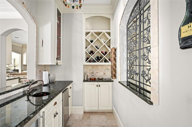 4 Glendenning Lane, Houston, TX 77024