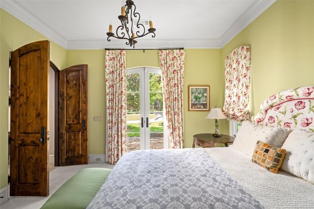 4 Glendenning Lane, Houston, TX 77024