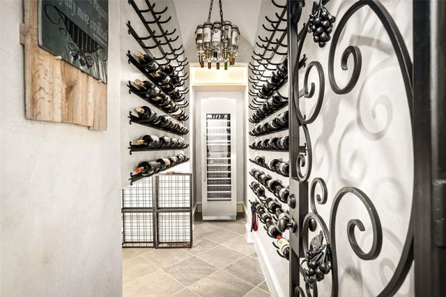 4 Glendenning Lane, Houston, TX 77024