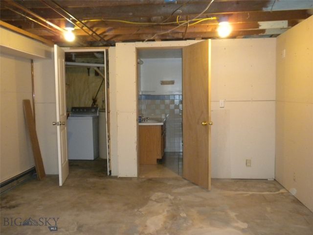 307 1st W, Whitehall, MT 59759