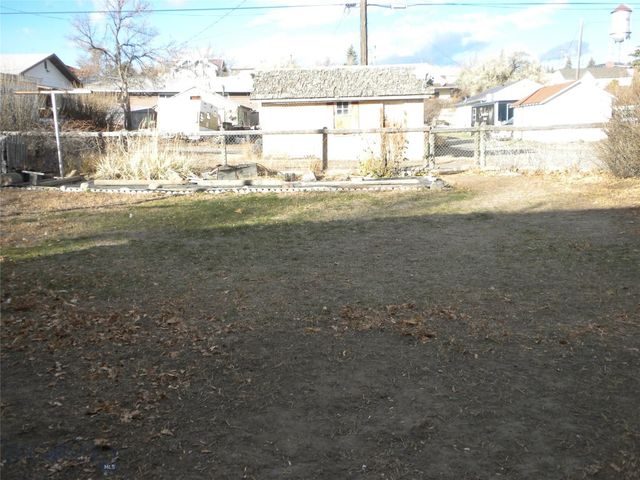 307 1st W, Whitehall, MT 59759