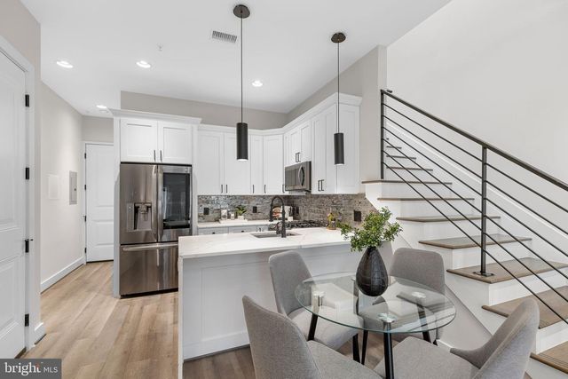 1417 STAPLES ST NE #201, Washington, DC 20002