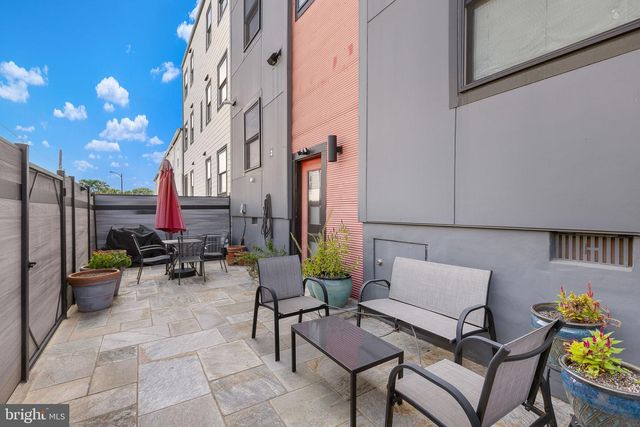 1417 STAPLES ST NE #201, Washington, DC 20002
