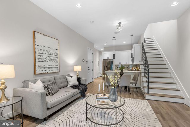 1417 STAPLES ST NE #201, Washington, DC 20002