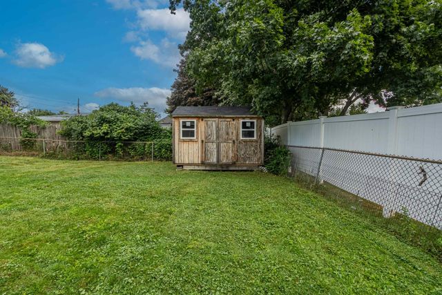 5 Linda Avenue, Dover, NH 03820