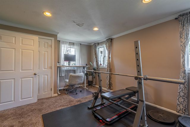 5 Linda Avenue, Dover, NH 03820
