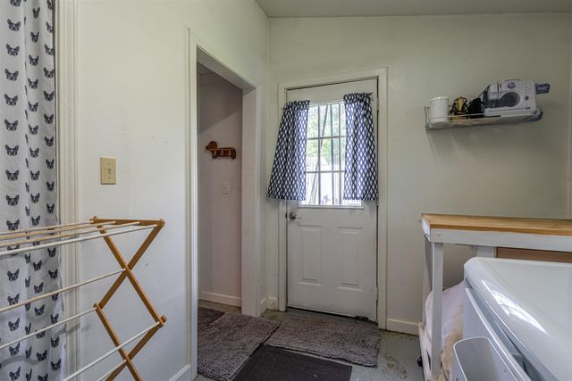 5 Linda Avenue, Dover, NH 03820