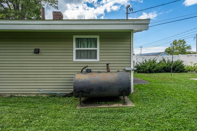 5 Linda Avenue, Dover, NH 03820