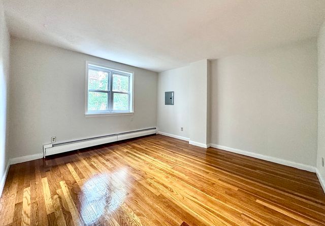 12 Vinal St 3, Boston, MA 02135