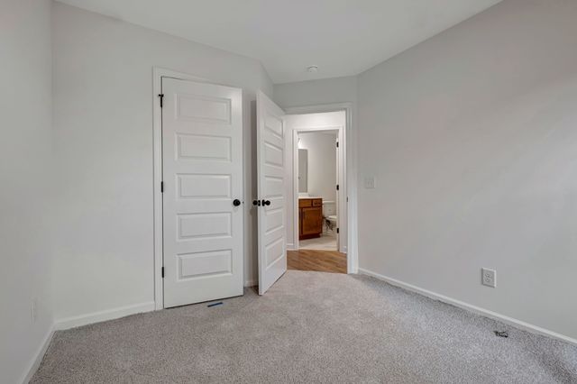 510 Mantes Aly, Hendersonville, TN 37075