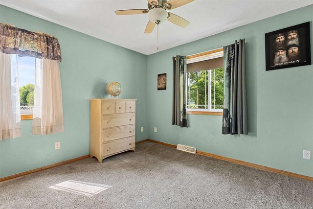 831 BROWNING DRIVE, Seymour, WI 54165