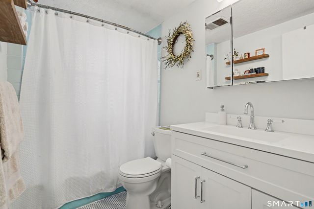 45 Harkness Drive, Milford, CT 06460