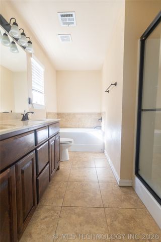 1172 E 148th Street S, Glenpool, OK 74033