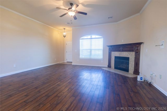 1172 E 148th Street S, Glenpool, OK 74033