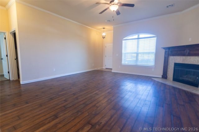 1172 E 148th Street S, Glenpool, OK 74033