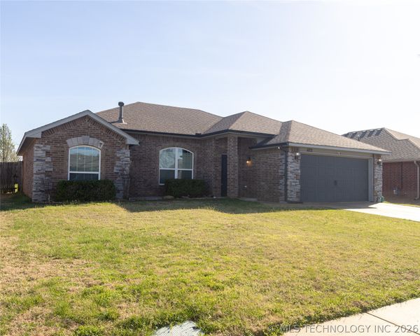 1172 E 148th Street S, Glenpool, OK 74033