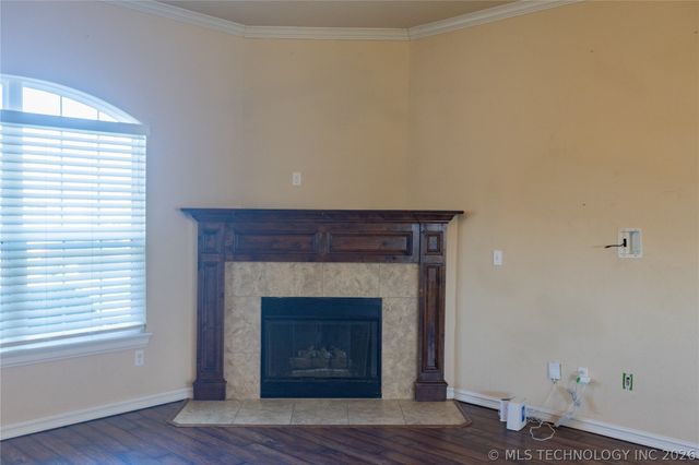 1172 E 148th Street S, Glenpool, OK 74033