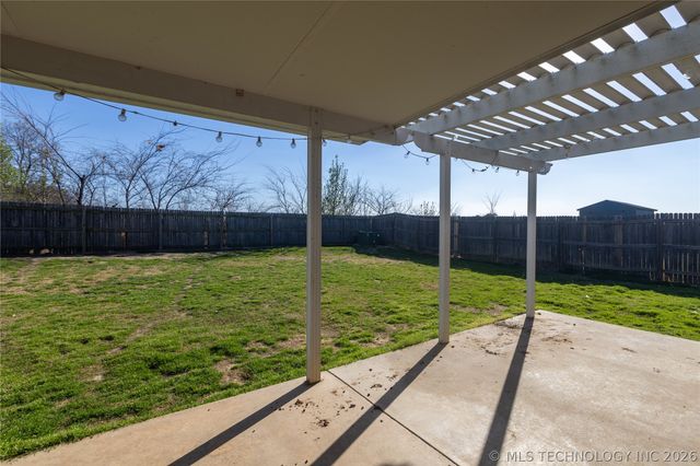 1172 E 148th Street S, Glenpool, OK 74033