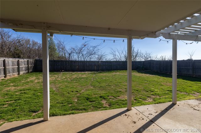 1172 E 148th Street S, Glenpool, OK 74033