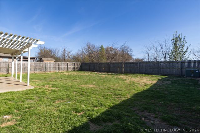 1172 E 148th Street S, Glenpool, OK 74033