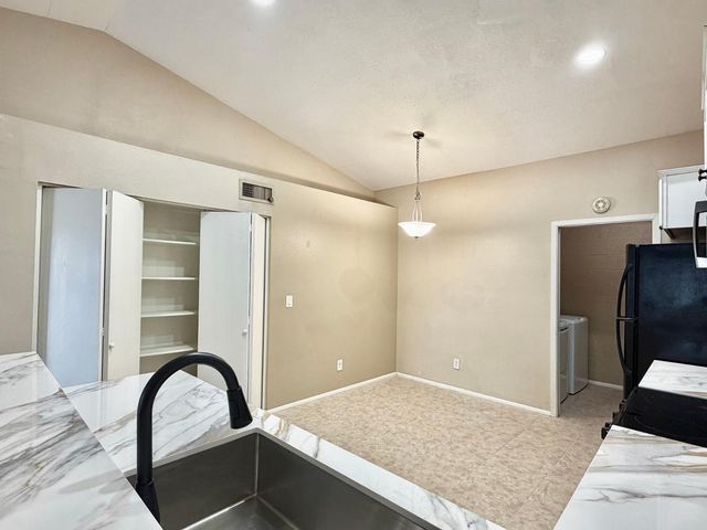 727 S Hartford Street 185, Chandler, AZ 85225