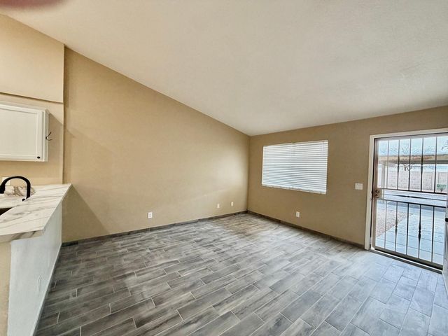 727 S Hartford Street 185, Chandler, AZ 85225