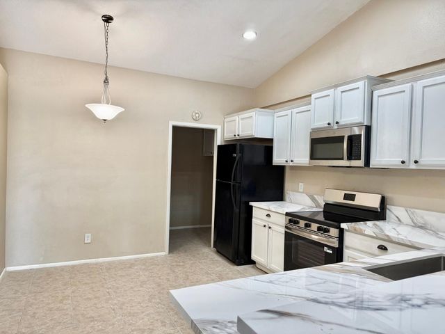 727 S Hartford Street 185, Chandler, AZ 85225