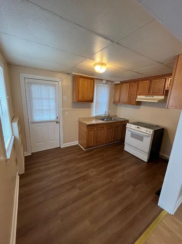 1303 E Weber Road, Columbus, OH 43211
