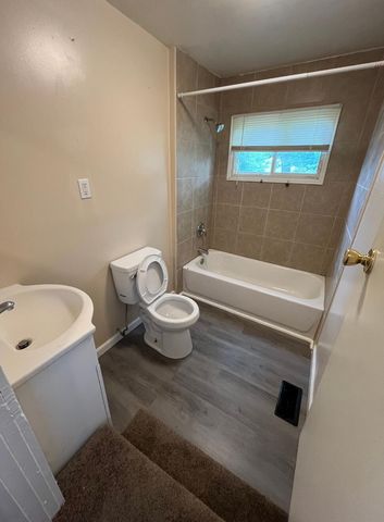 1303 E Weber Road, Columbus, OH 43211