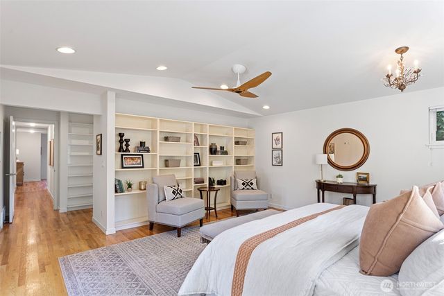 3813 NE 70th Street, Seattle, WA 98115