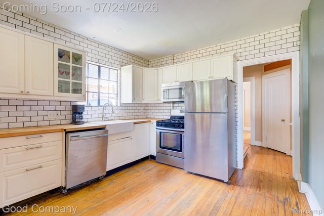 2716 Collingwood Street, Detroit, MI 48206