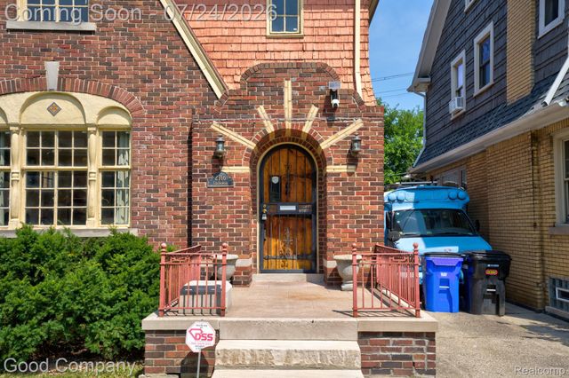 2716 Collingwood Street, Detroit, MI 48206