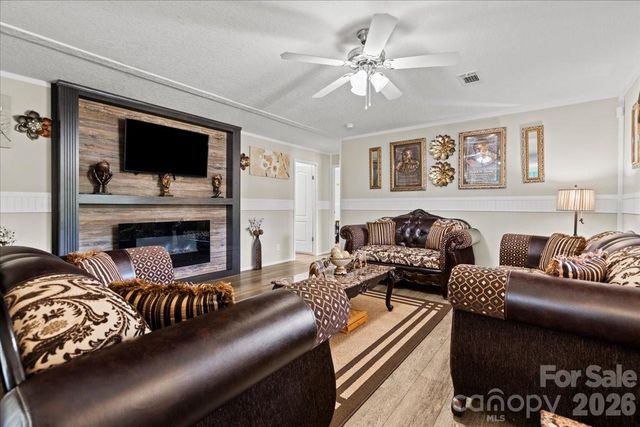 187 Central Place Lane, Pageland, SC 29728