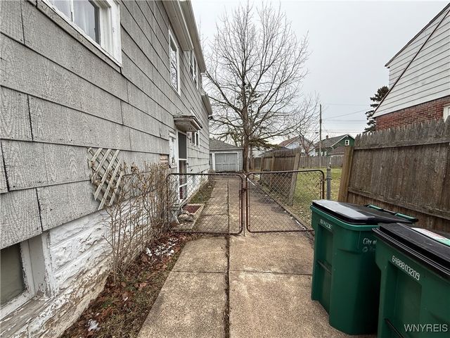 63 Wright Avenue, Buffalo, NY 14215