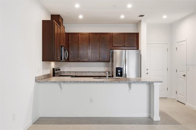 10015 GAZEBO ALLEY, Orlando, FL 32832