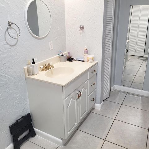 208 Edmund Street, Jupiter, FL 33458