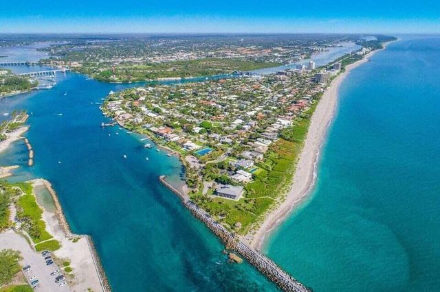 208 Edmund Street, Jupiter, FL 33458