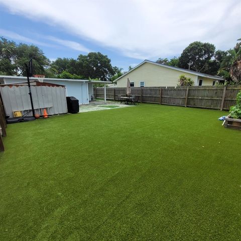 208 Edmund Street, Jupiter, FL 33458