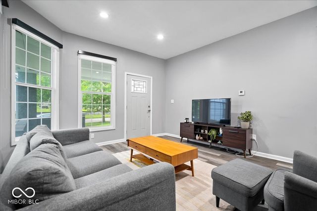 2732 Guilford Avenue, Indianapolis, IN 46205