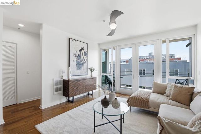 200 2nd St 403, Oakland, CA 94607