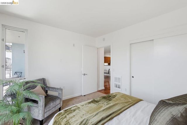 200 2nd St 403, Oakland, CA 94607
