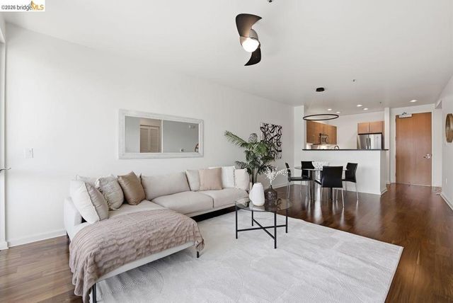 200 2nd St 403, Oakland, CA 94607