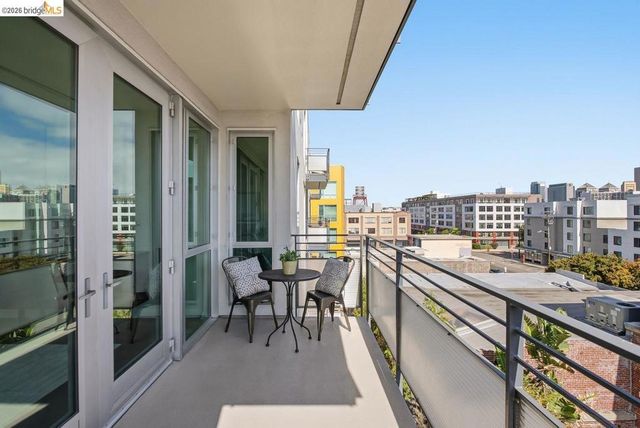 200 2nd St 403, Oakland, CA 94607