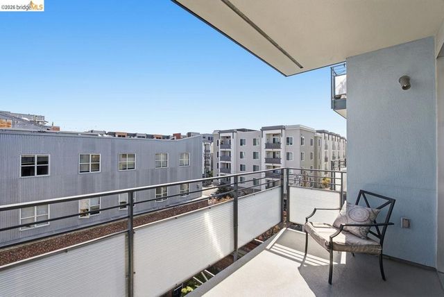 200 2nd St 403, Oakland, CA 94607