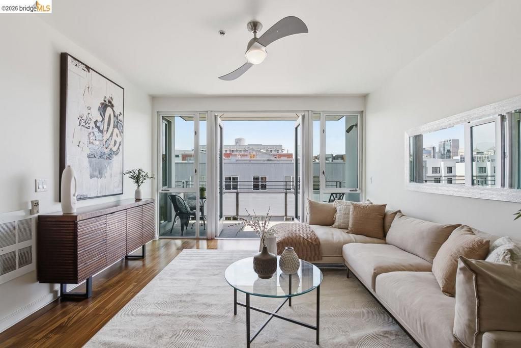 200 2nd St 403, Oakland, CA 94607