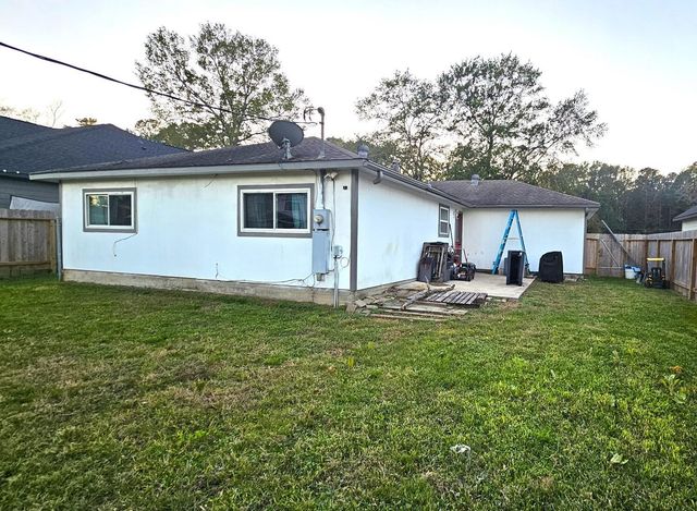 28914 Champion Oaks Drive, Magnolia, TX 77354