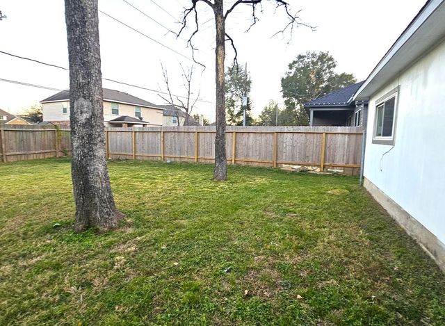 28914 Champion Oaks Drive, Magnolia, TX 77354