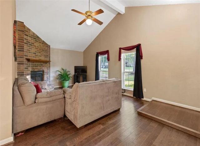 28914 Champion Oaks Drive, Magnolia, TX 77354