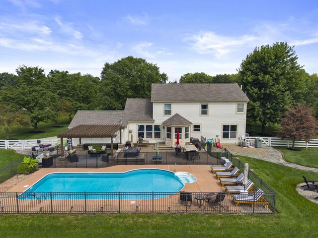 2586 Panhandle Road, Delaware, OH 43015